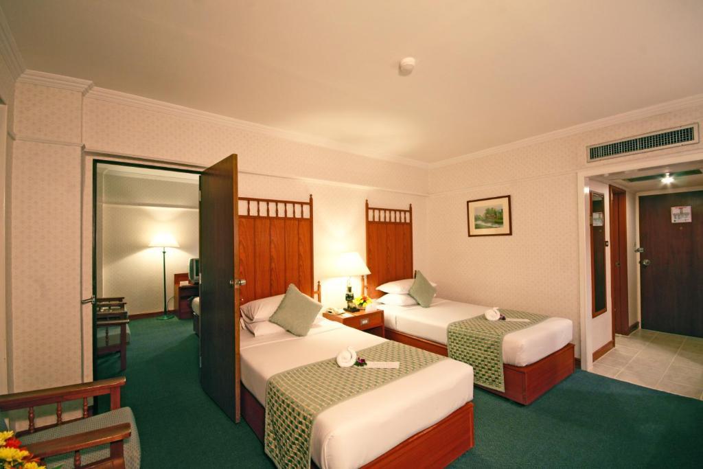 Superior Double or Twin Room,256418317:JPEG