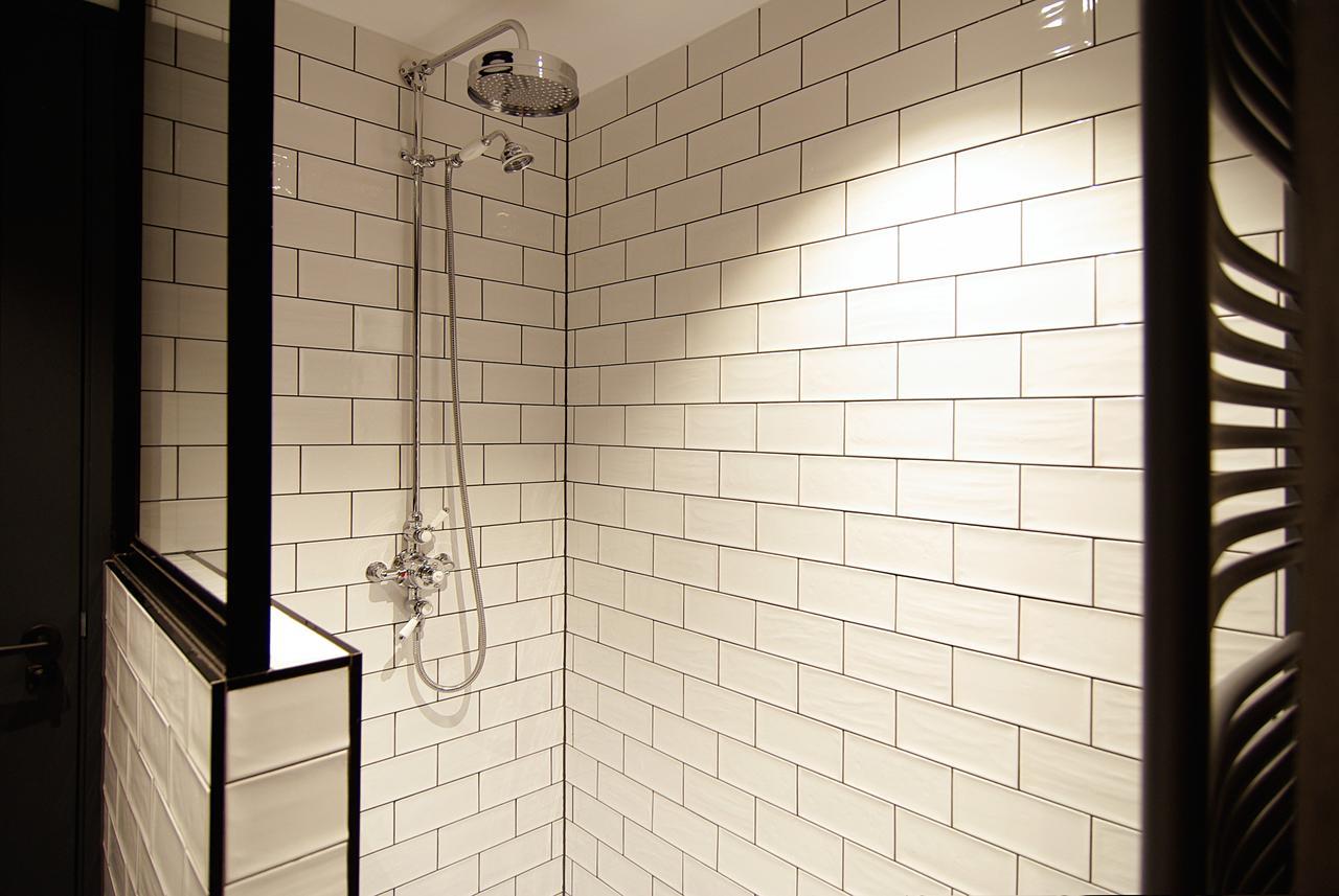 Suite Shower