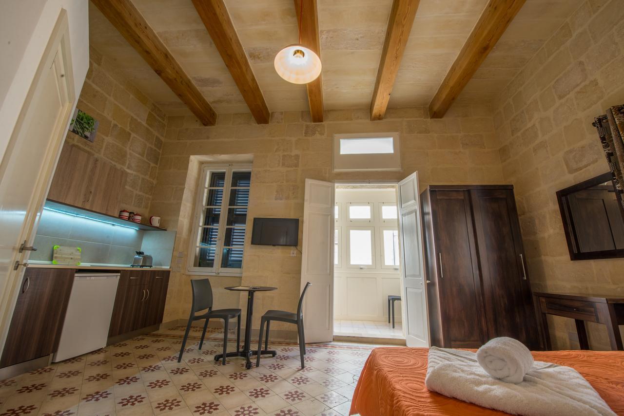 Double or Twin Room Balcony
