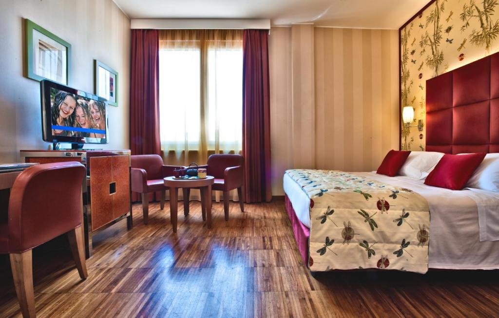 Executive Double Room with Spa Access,188724518:JPEG