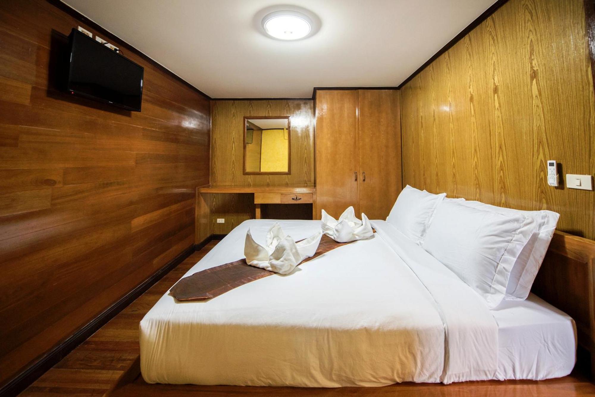 Deluxe Suite,714243856:JPEG
