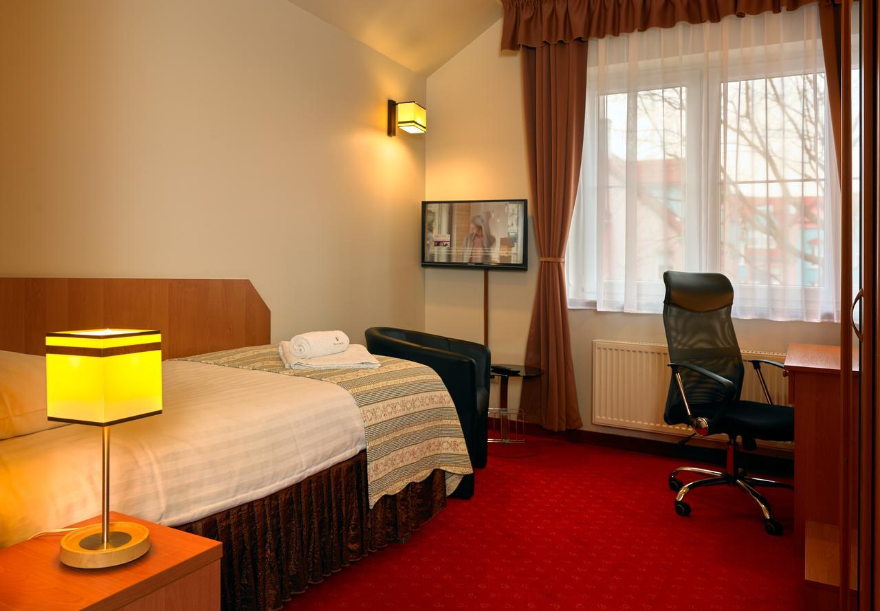 Standard Single Room,798973149:JPEG