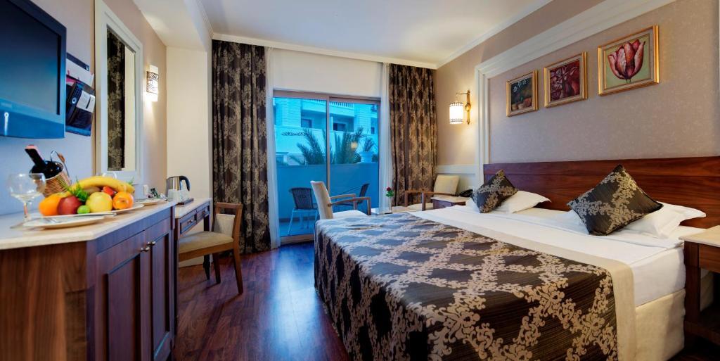 Standard Double or Twin Room with Sea View,944985223:JPEG
