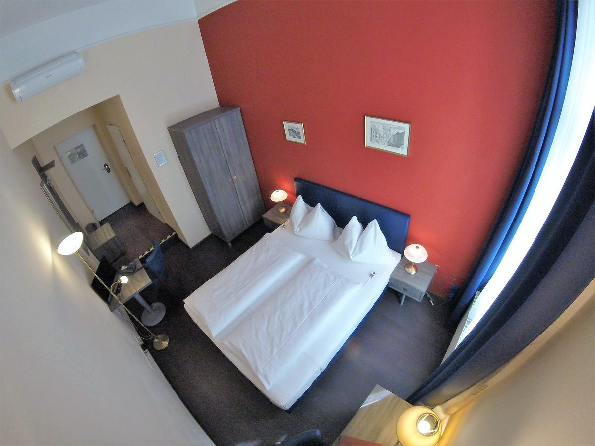 Economy Double Room,633359961:JPEG