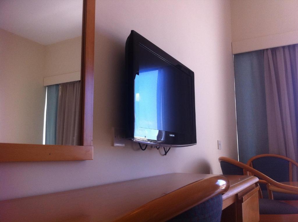 Double or Twin Room Inland View
