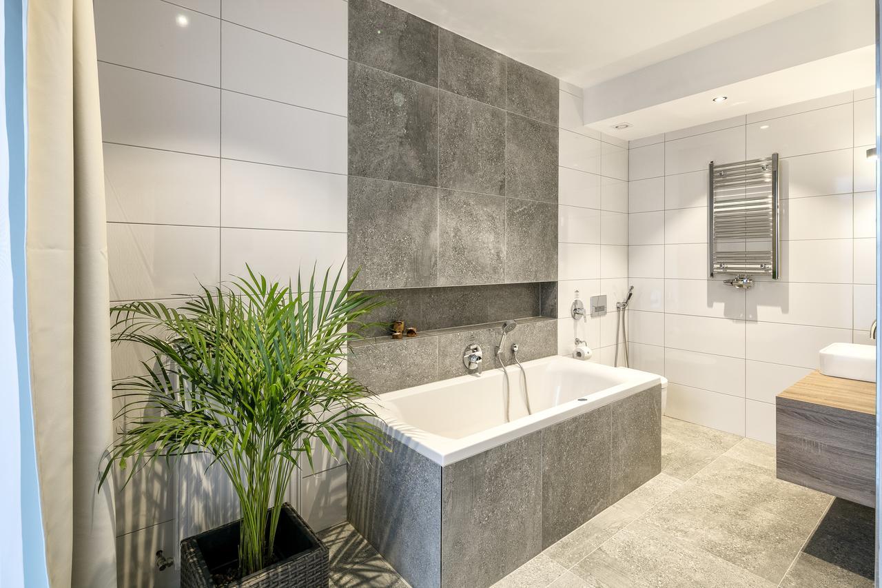 Premium Design Double Room Spa Bath North Beauty,636007740:JPEG