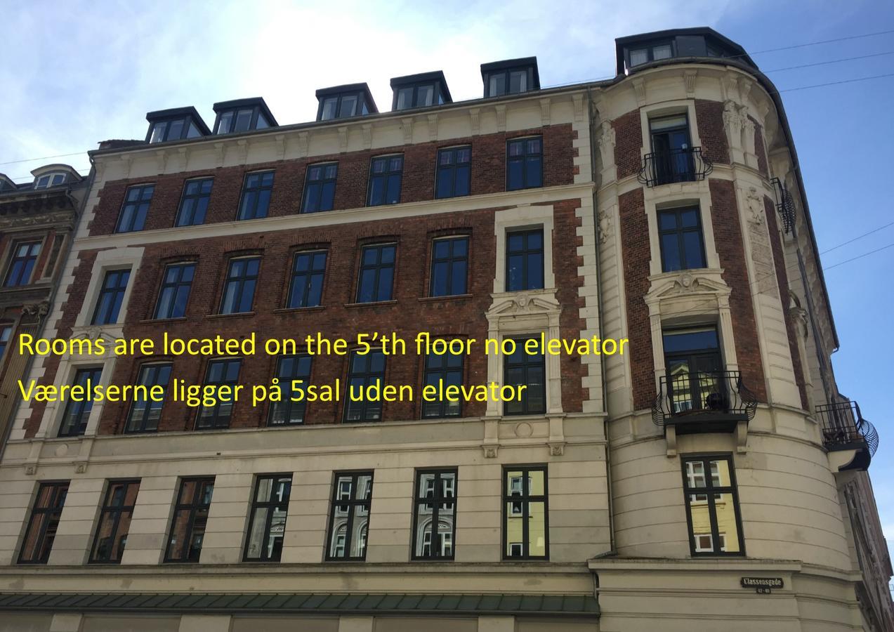 Twin Room 5th floor No Lift