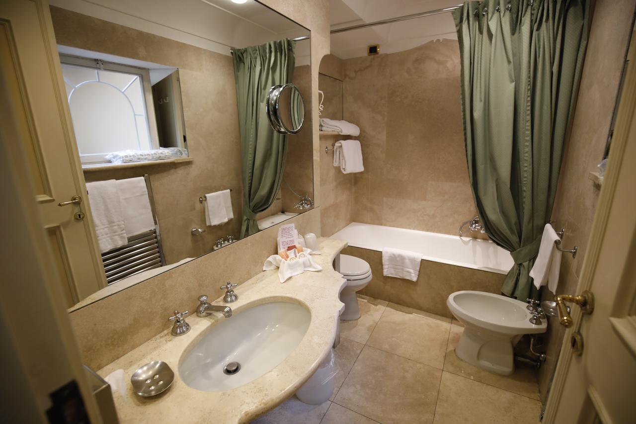 Double Room,752806883:JPEG