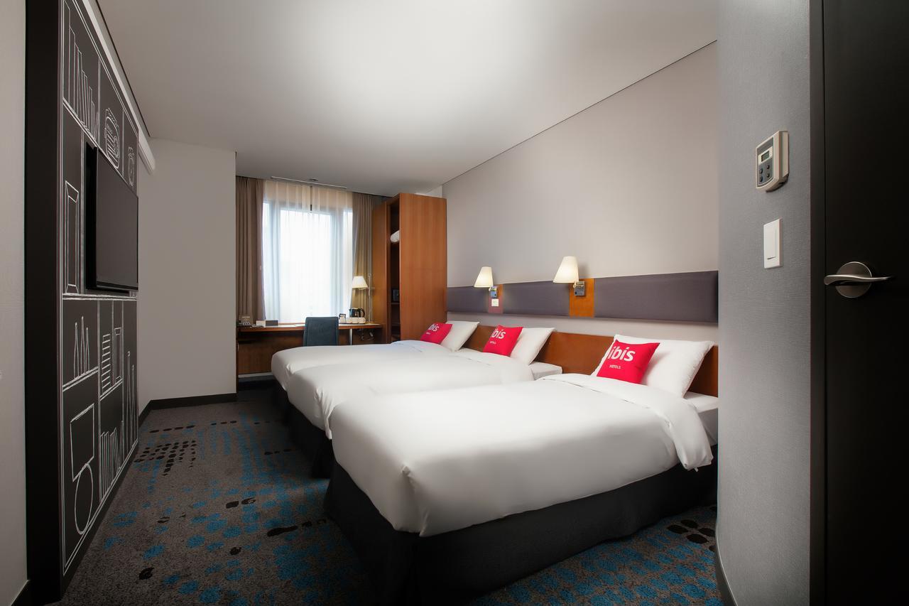 Standard Room Three Single Beds