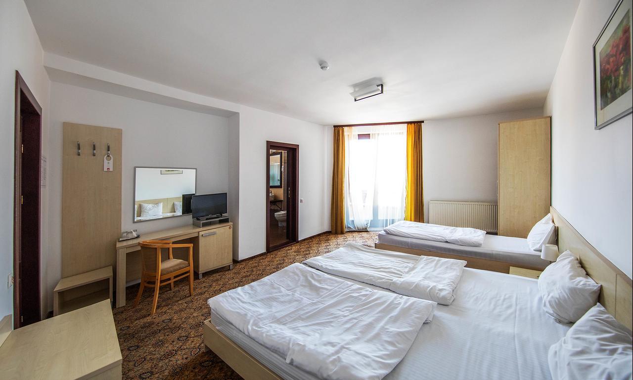 Triple Room Balcony