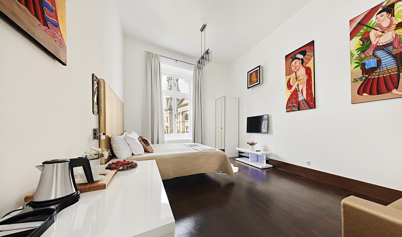 Apartament typu Junior Suite z widokiem na bazylikę