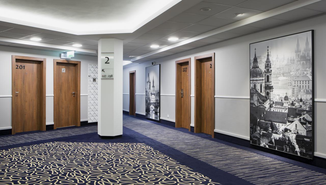 Deluxe Double Room with Free Pool Access,942878296:JPEG