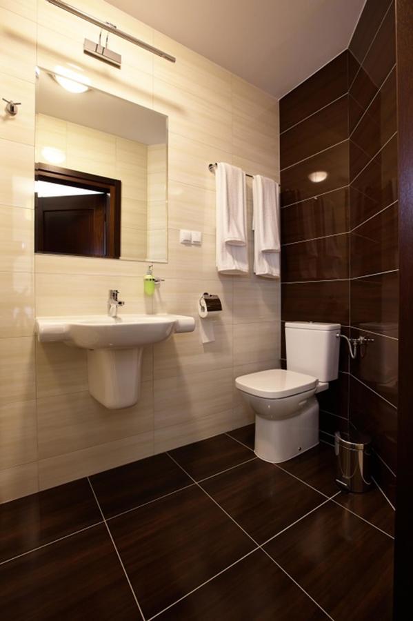 Double or Twin Room,647177496:JPEG