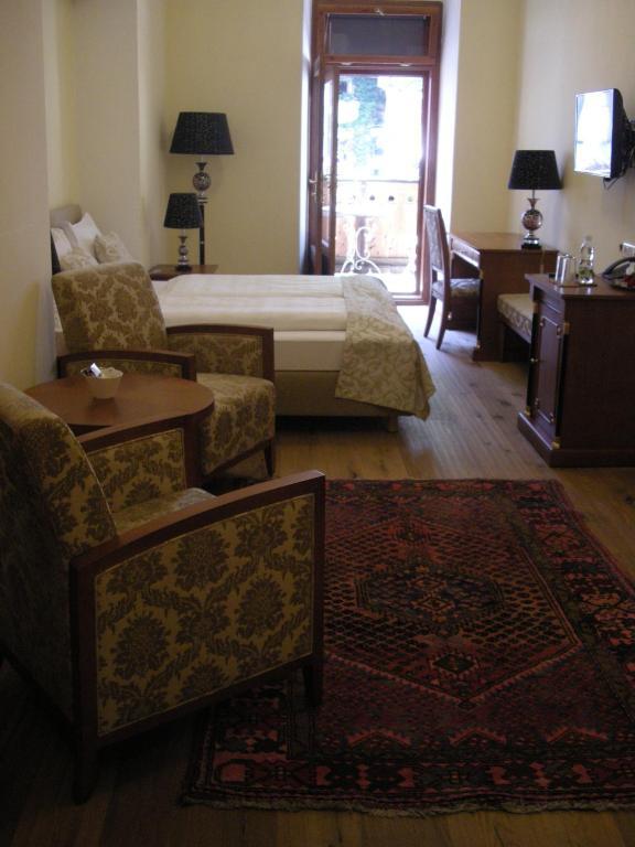 Double Room Balcony Facing the Market Square