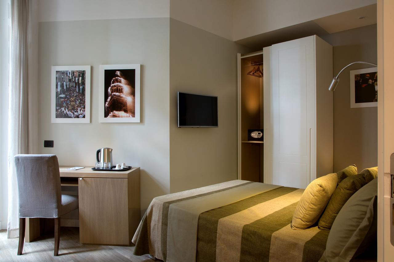 Double Room with Balcony,661260393:JPEG