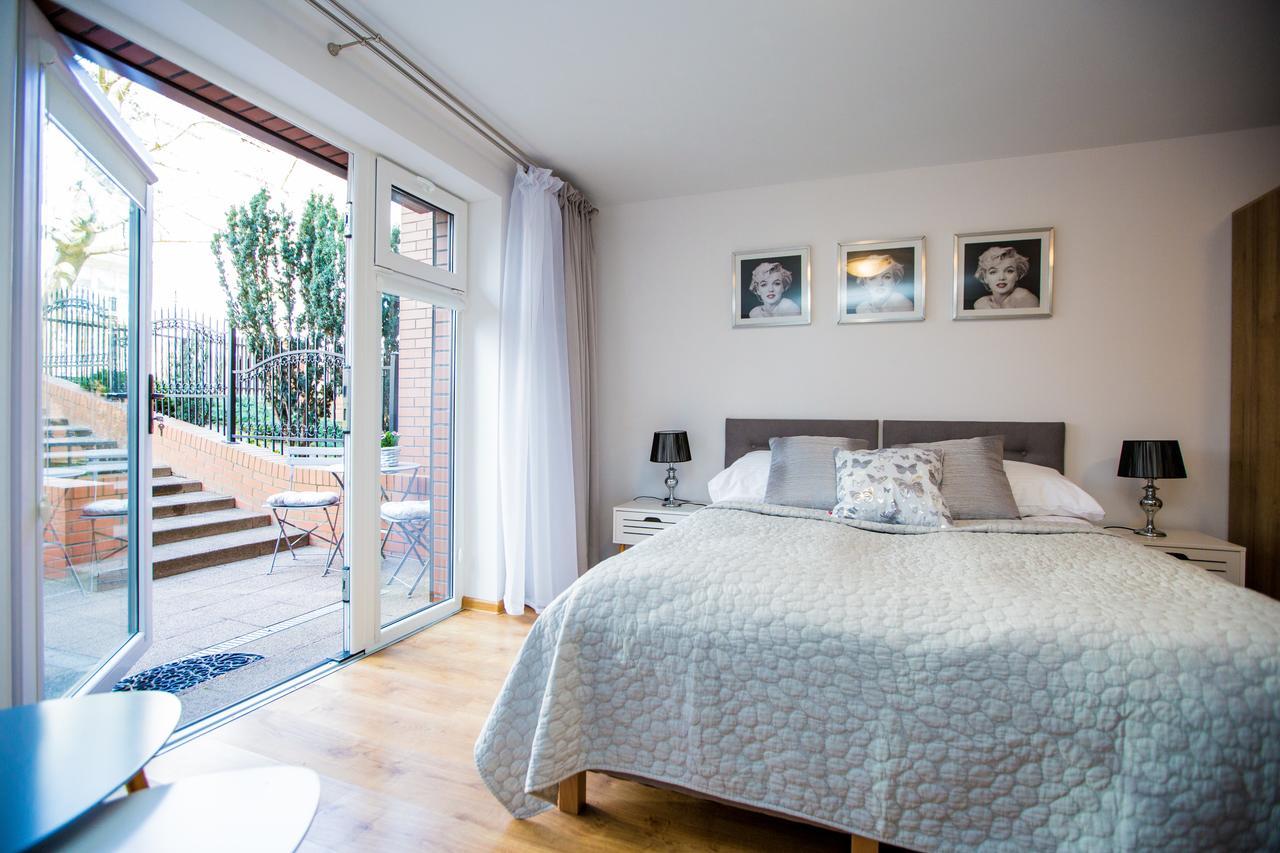Apartament typu Studio z tarasem - parter