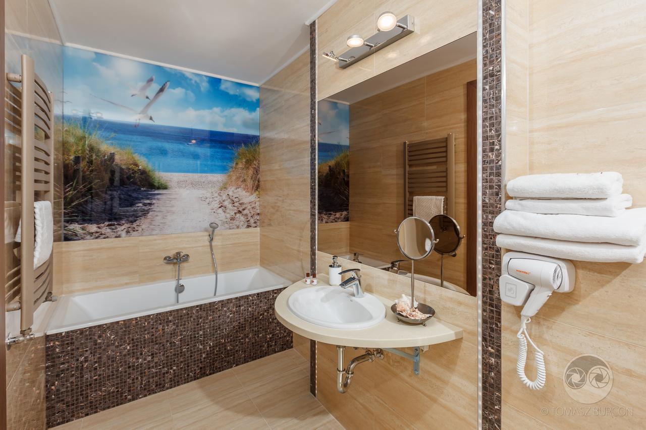 Superior Suite with Balcony,830338505:JPEG