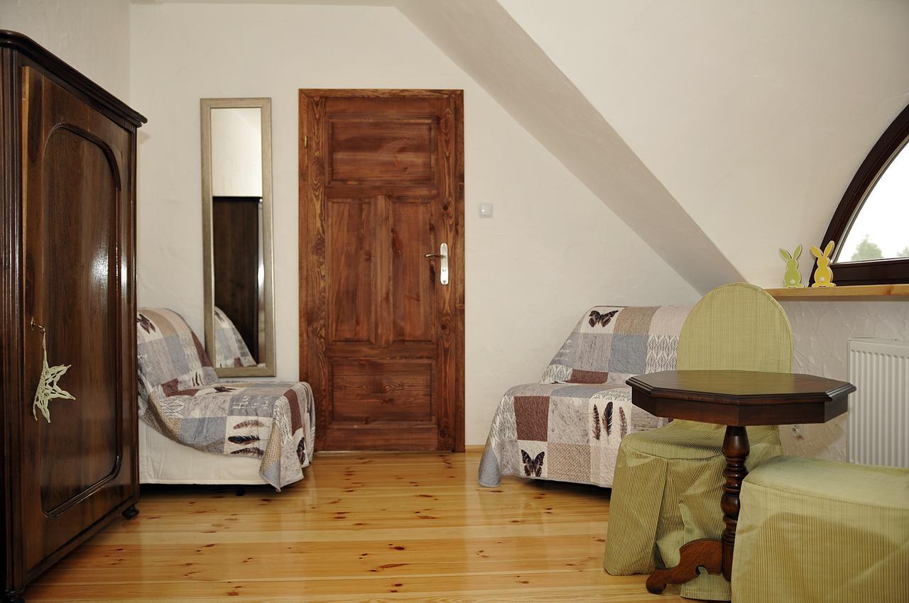 Double Room with Extra Bed,664472919:JPEG