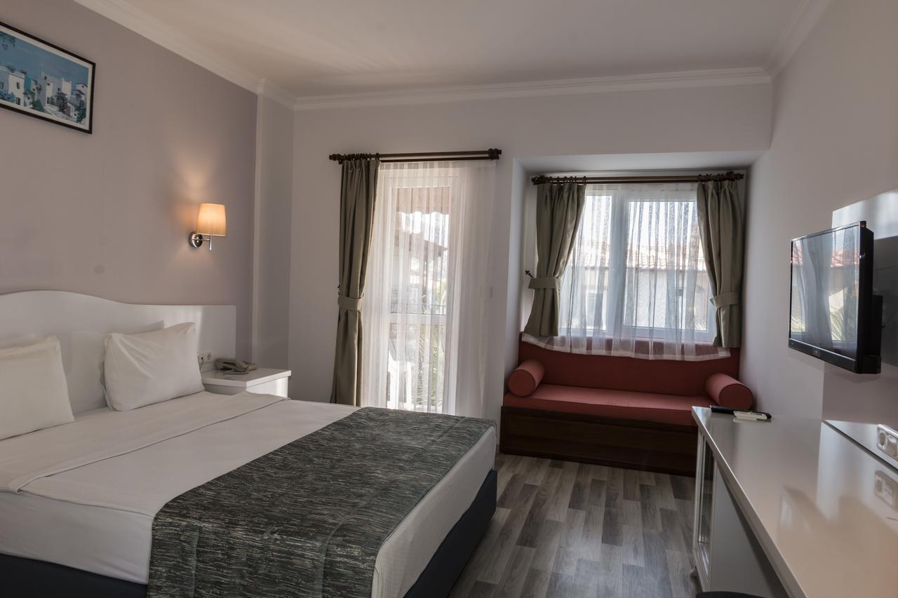 Junior Suite with Balcony,665436783:JPEG