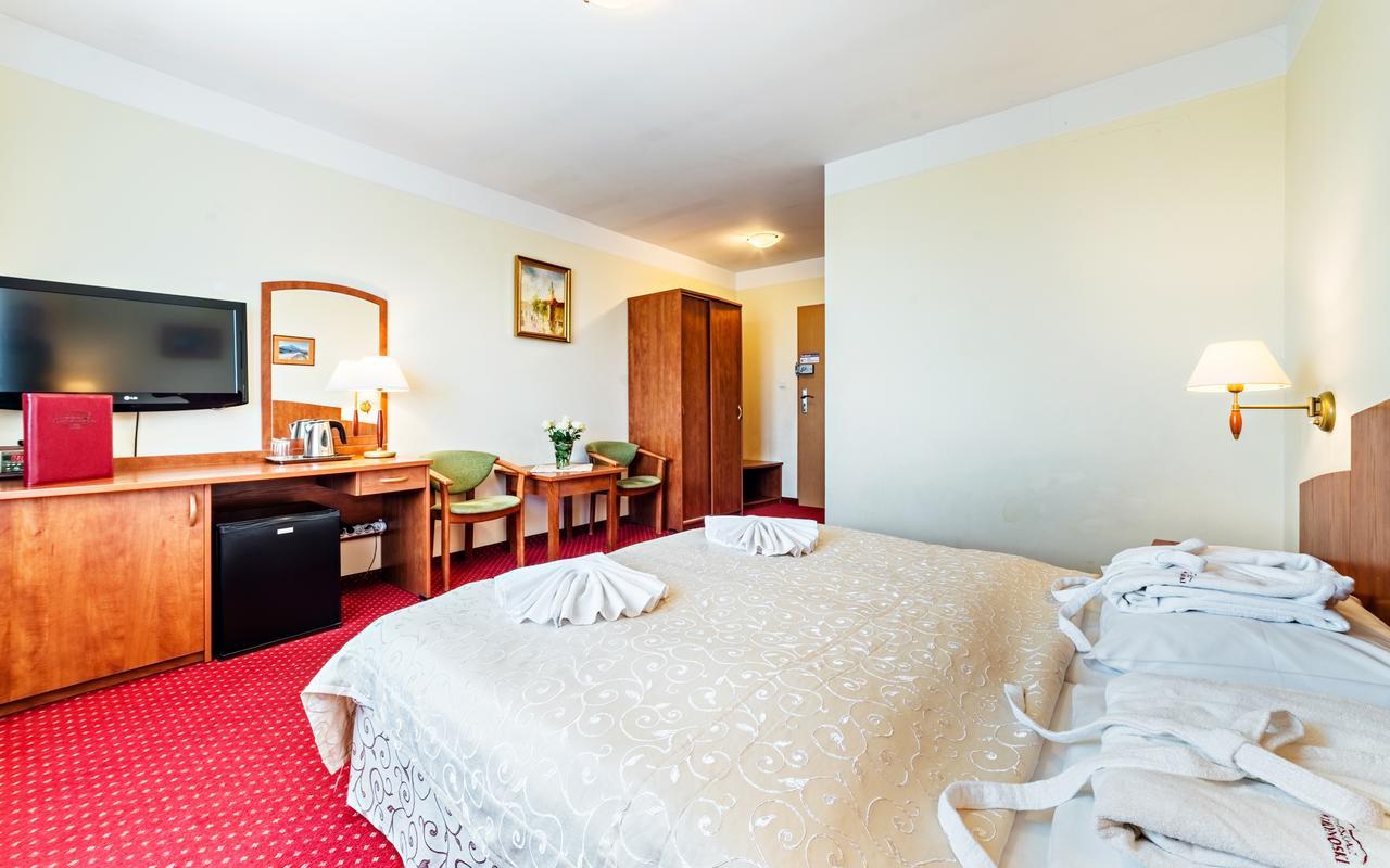 Double or Twin Room,825028541:JPEG