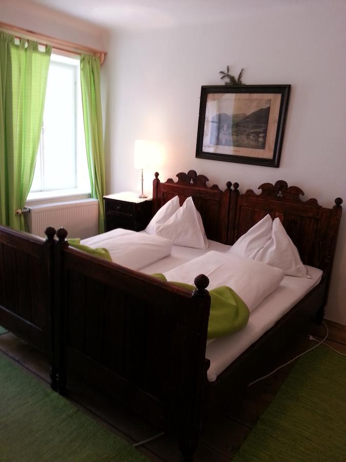 Basic Triple Room