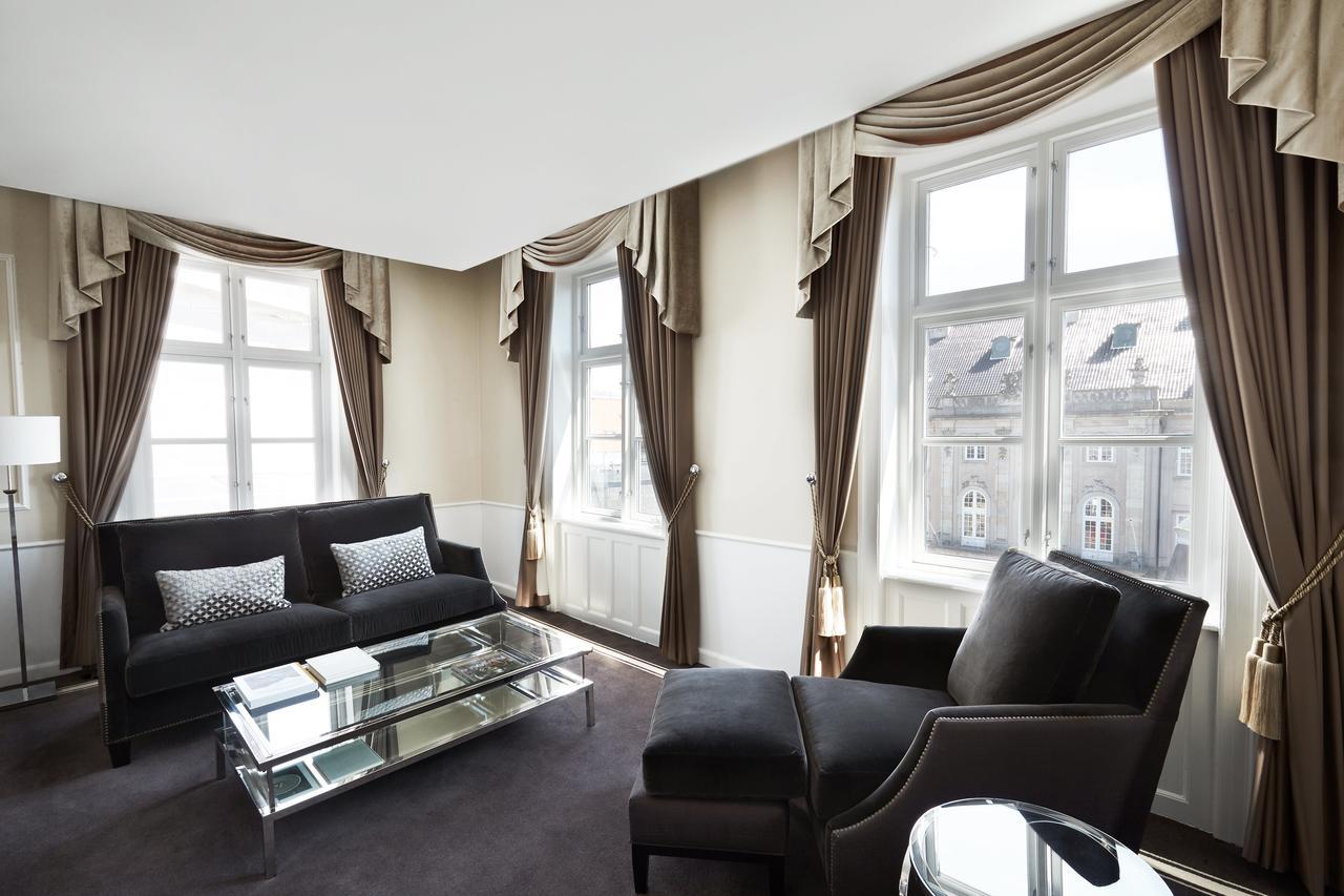 Suite with Access to Executive Lounge,670440087:JPEG