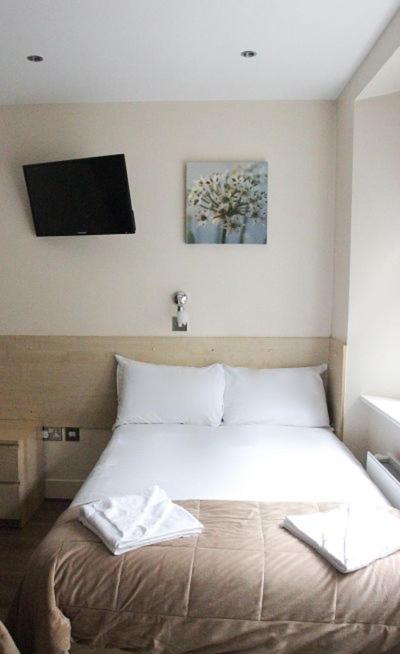 Double Room,707461984:JPEG