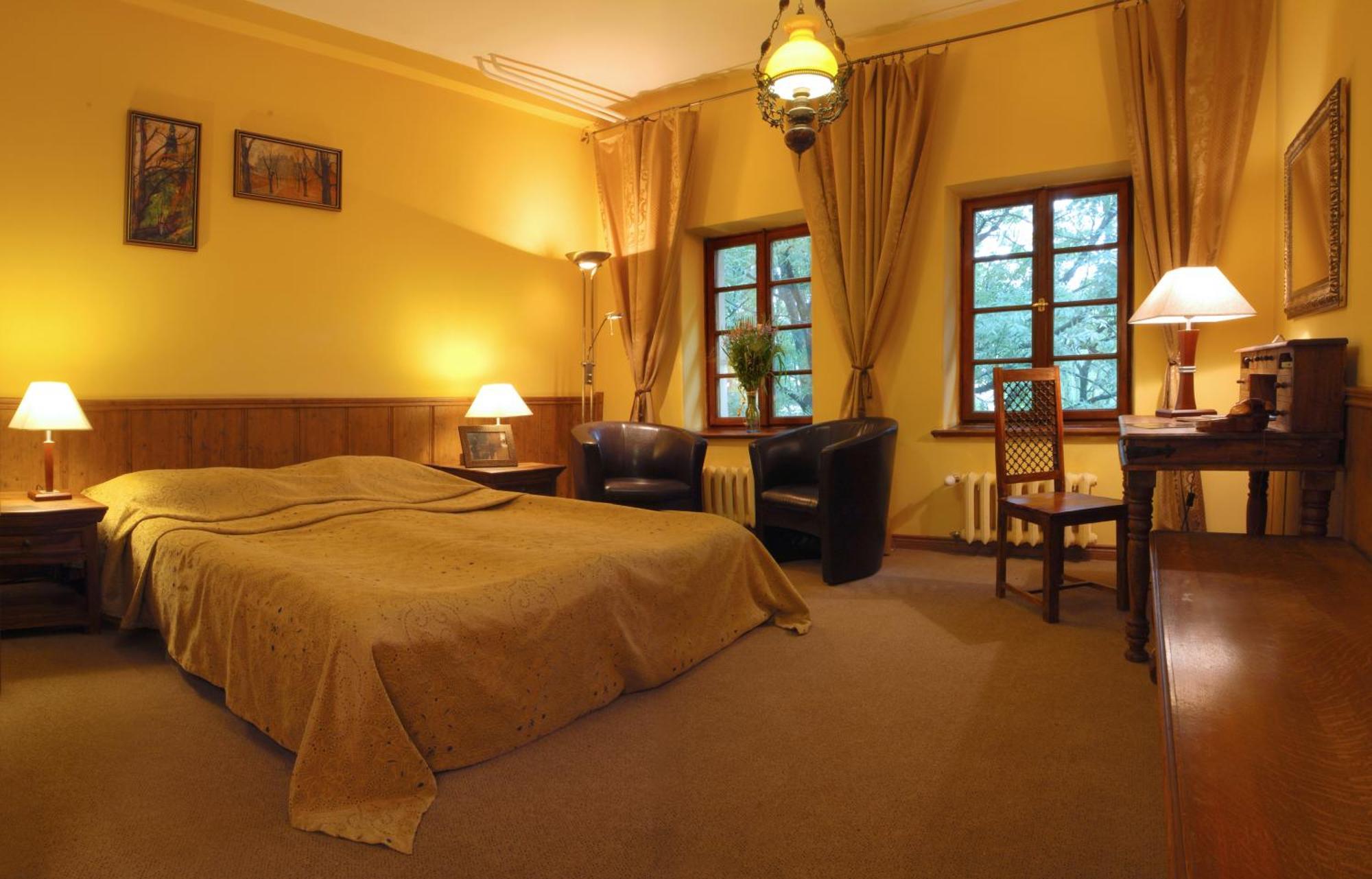 Deluxe Double Room,766279387:JPEG