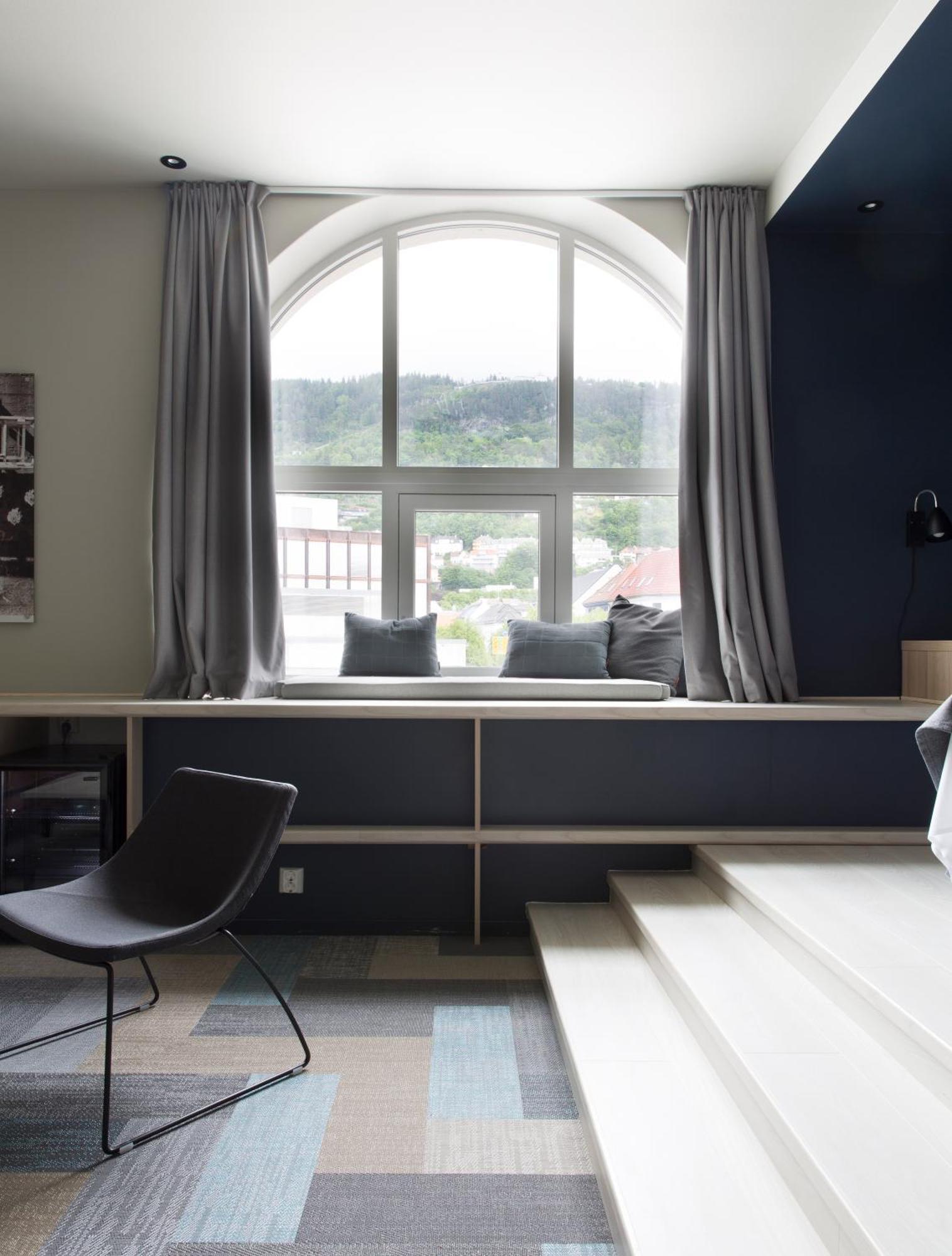 Junior Suite,682921122:JPEG