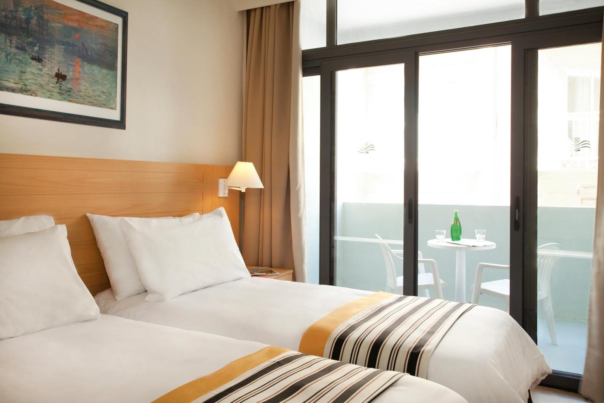 Double or Twin Room Balcony
