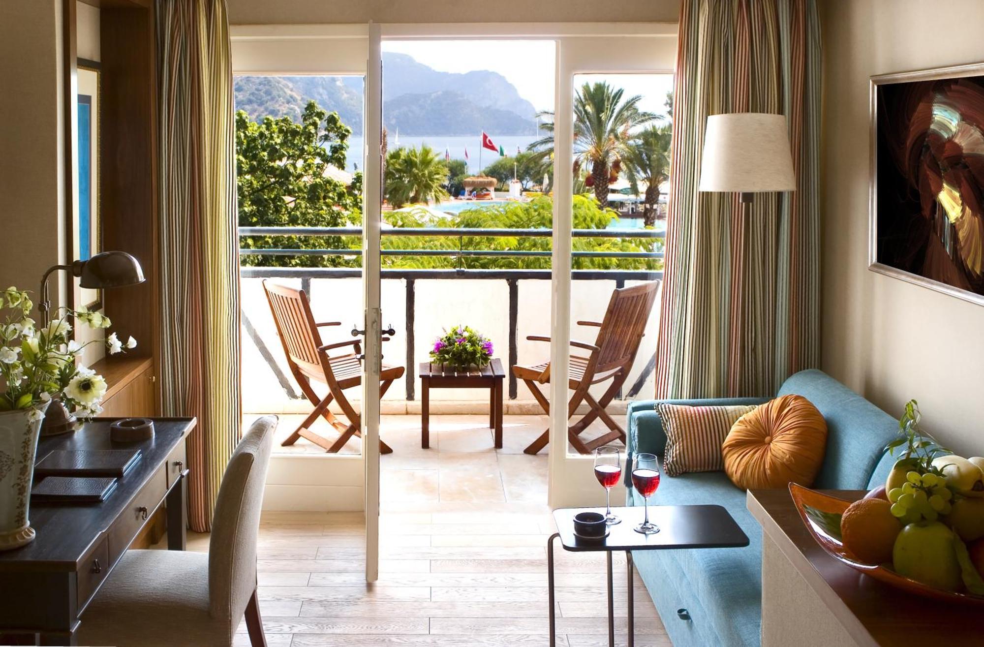 Deluxe Double Room with Sea View,1275159814:JPEG