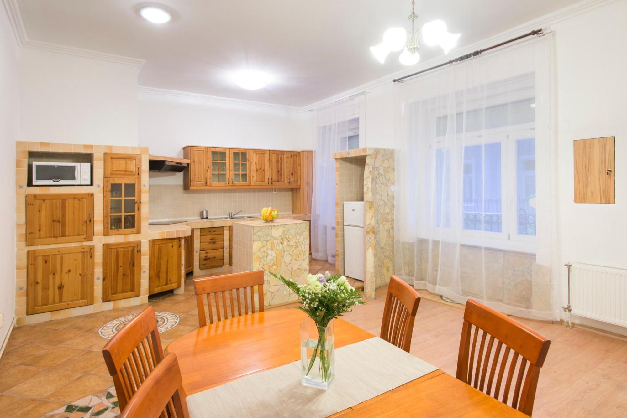 Duży apartament z 2 sypialniami