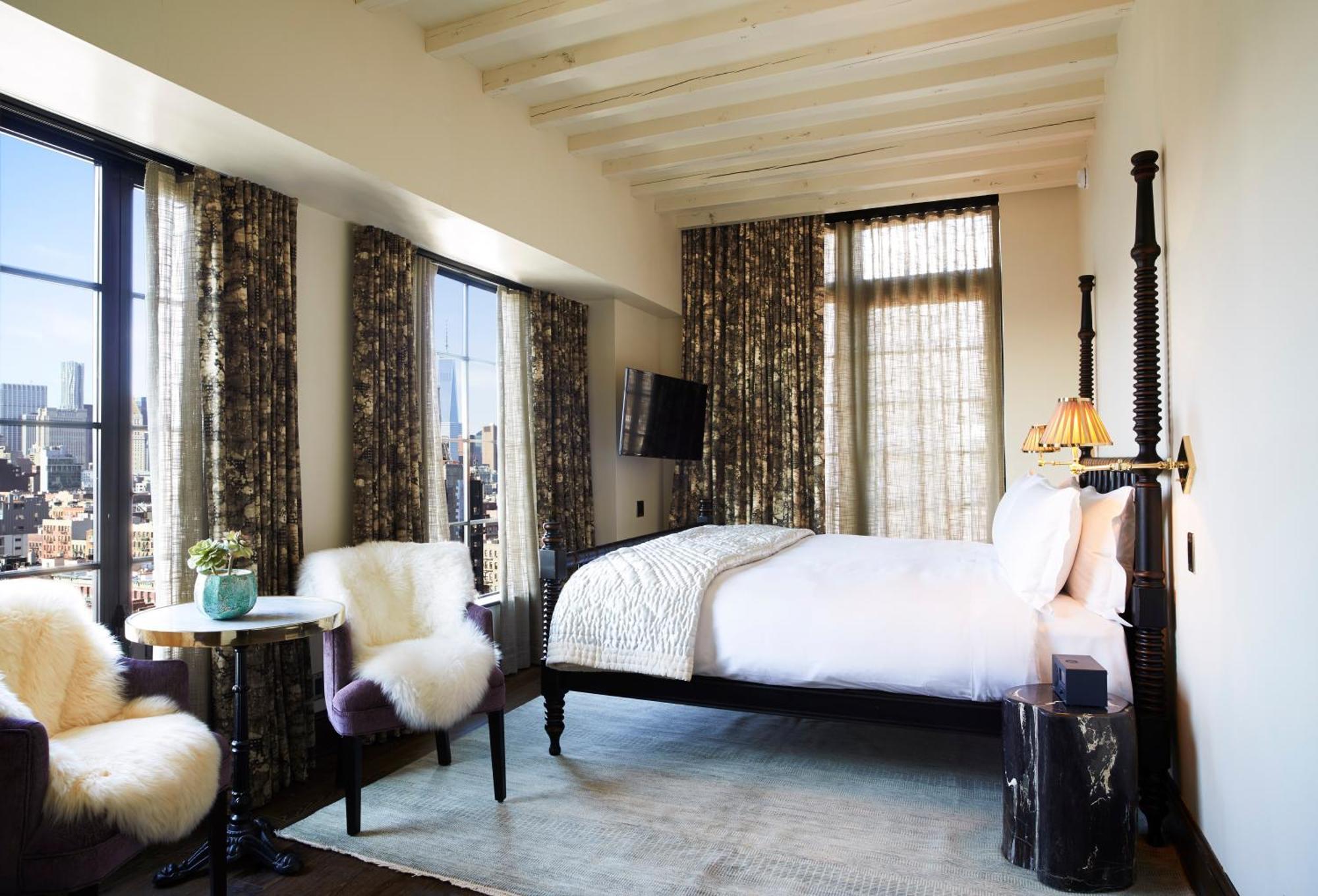 Loft z łóżkiem typu king-size - wyższe piętro