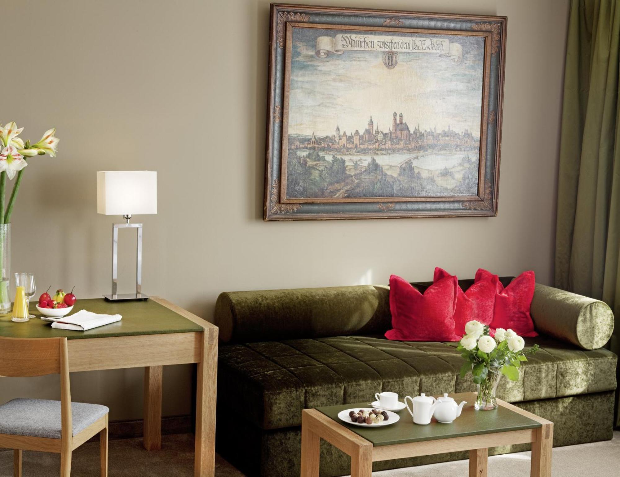 Superior Triple Room,1276970680:JPEG