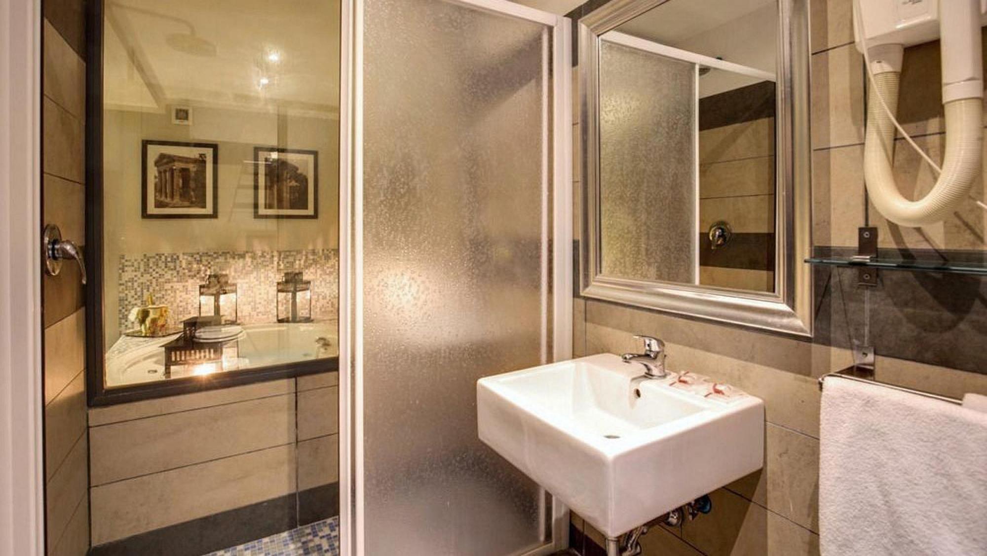 Apartament typu Suite z wanną z hydromasażem