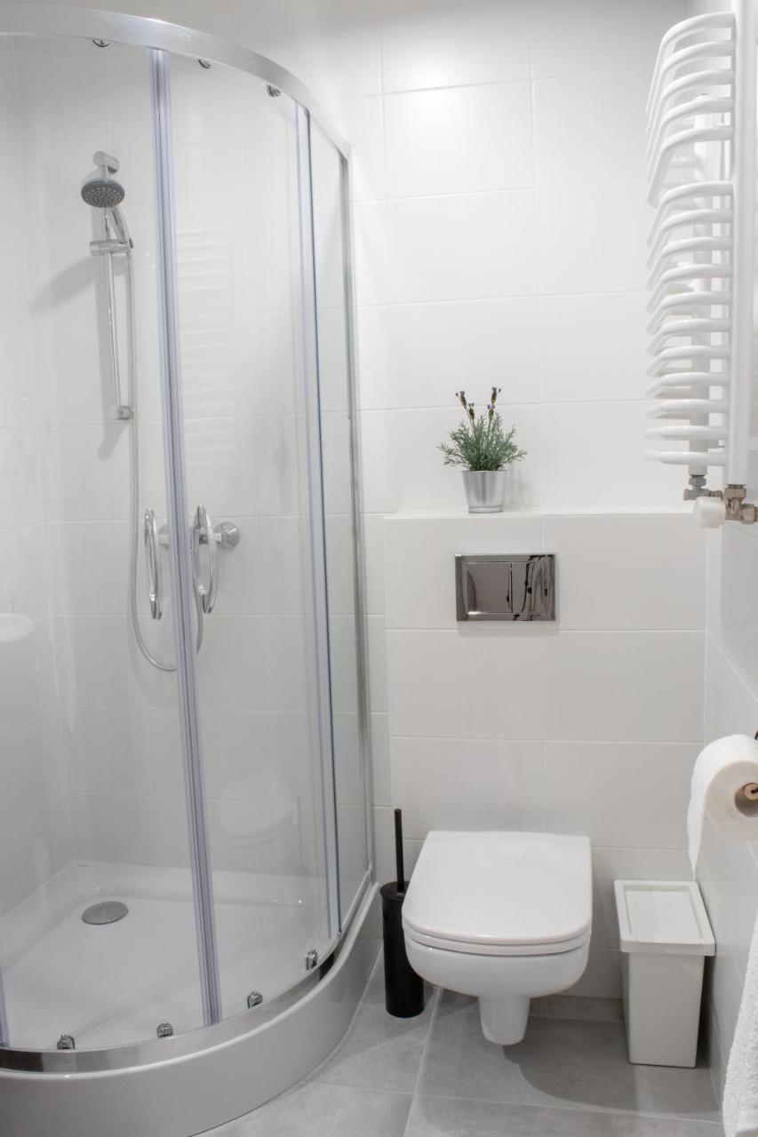 Deluxe Double Room with Shower,694585113:JPEG