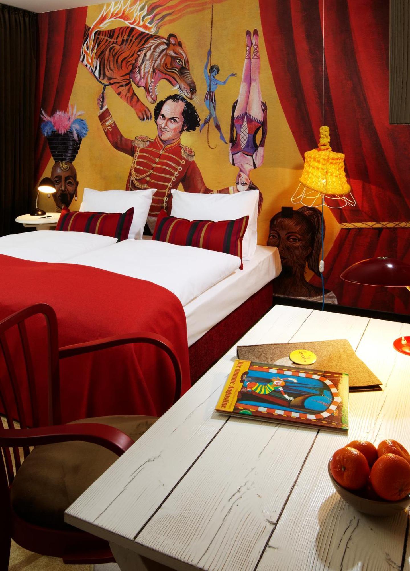 Medium Plus Room