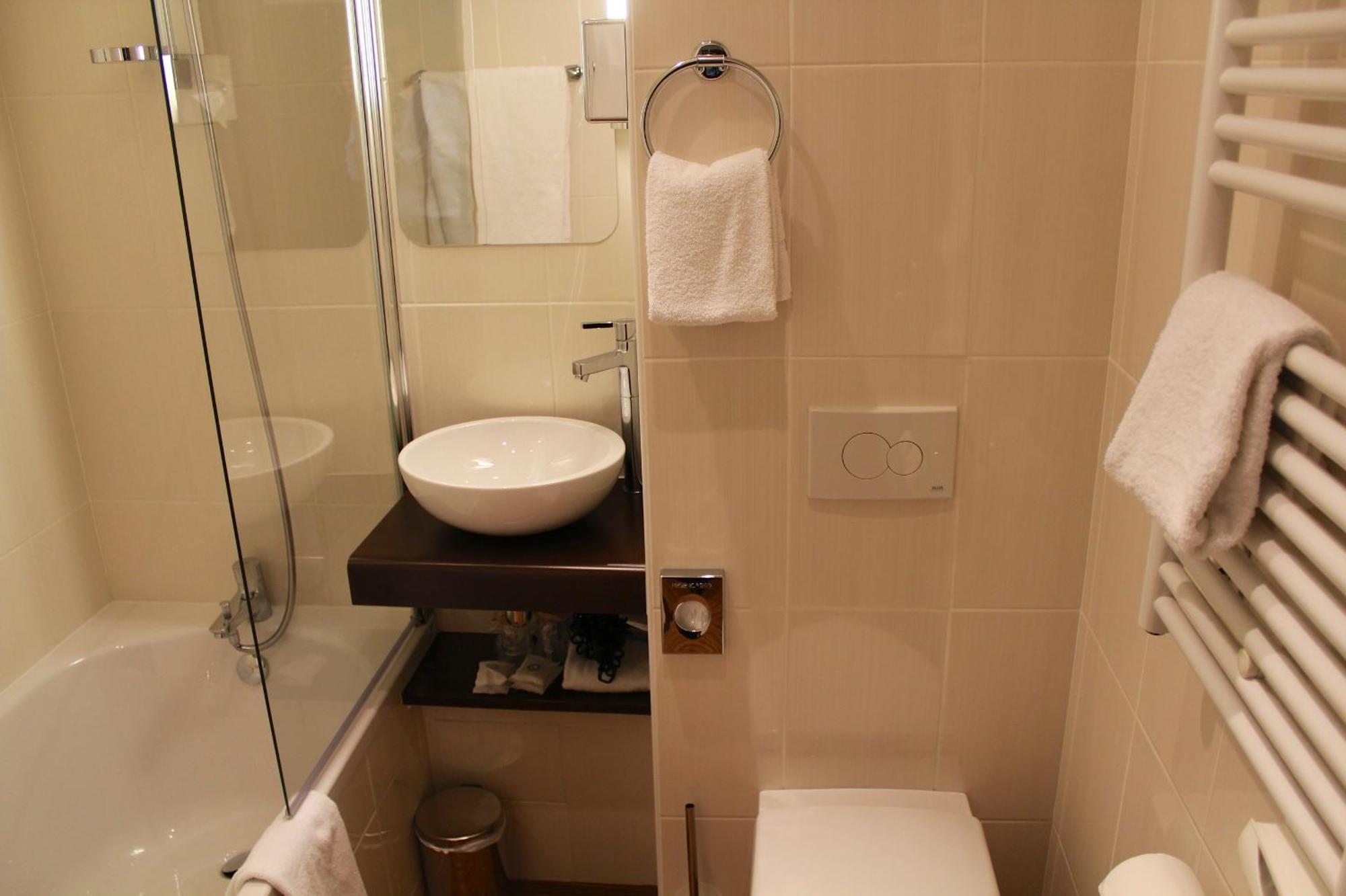Classic Single Room