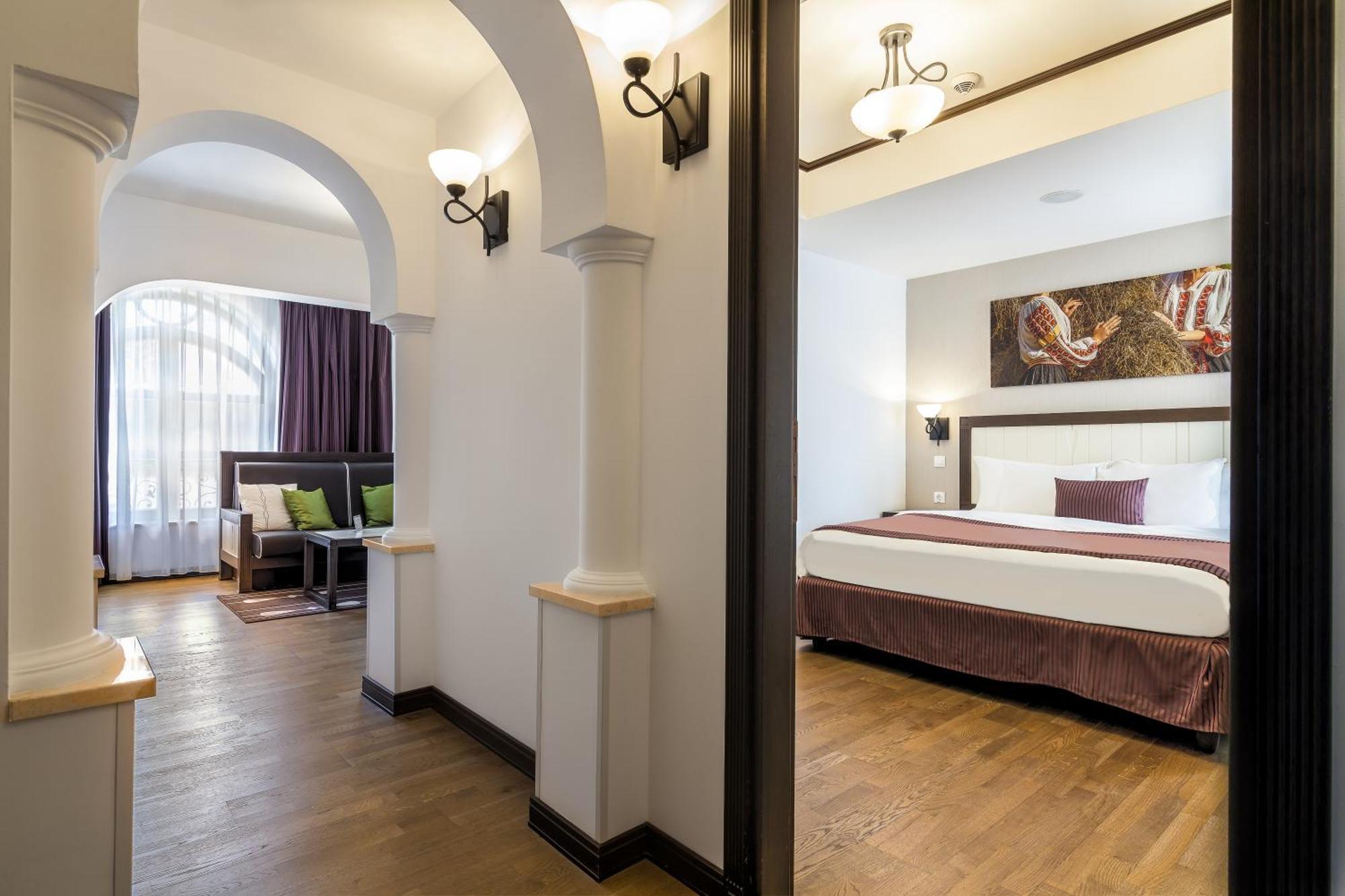 Deluxe Suite Balcony