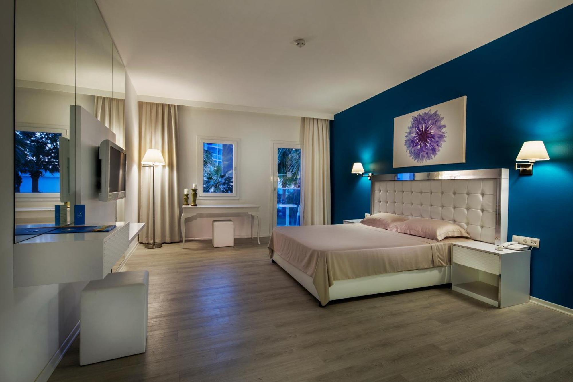King Suite Terrace One Bedroom
