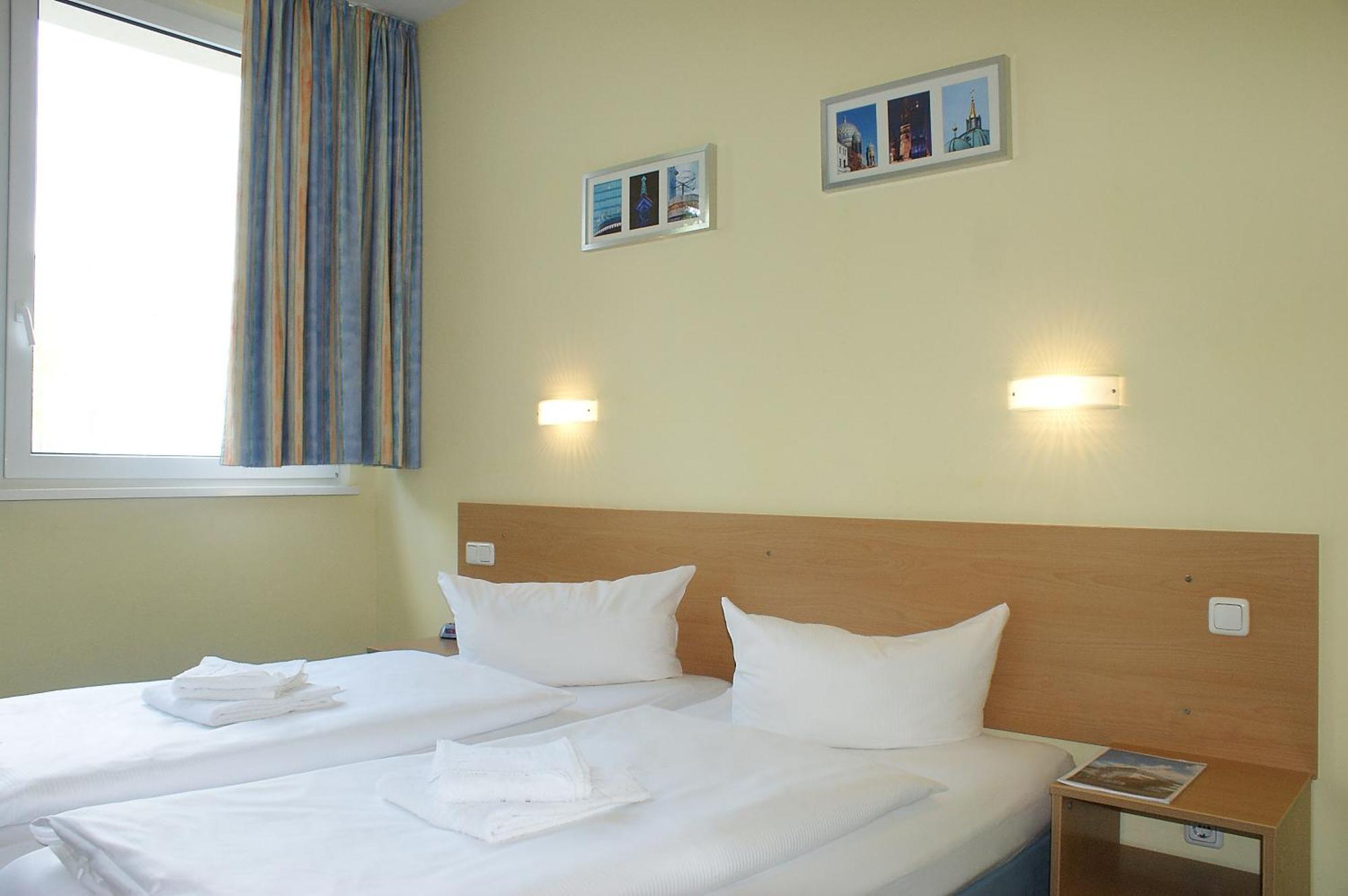 Double Room,702311431:JPEG