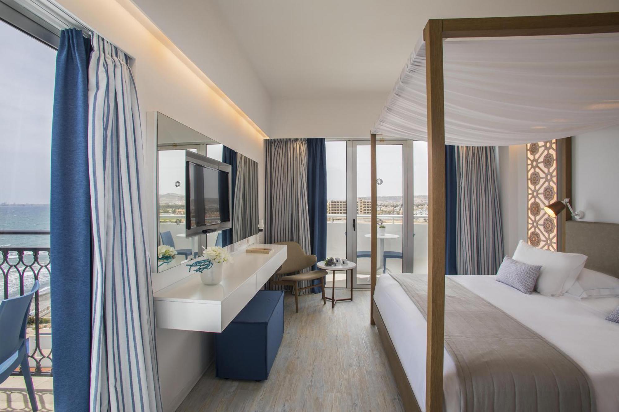 Superior Double Room Front Sea View