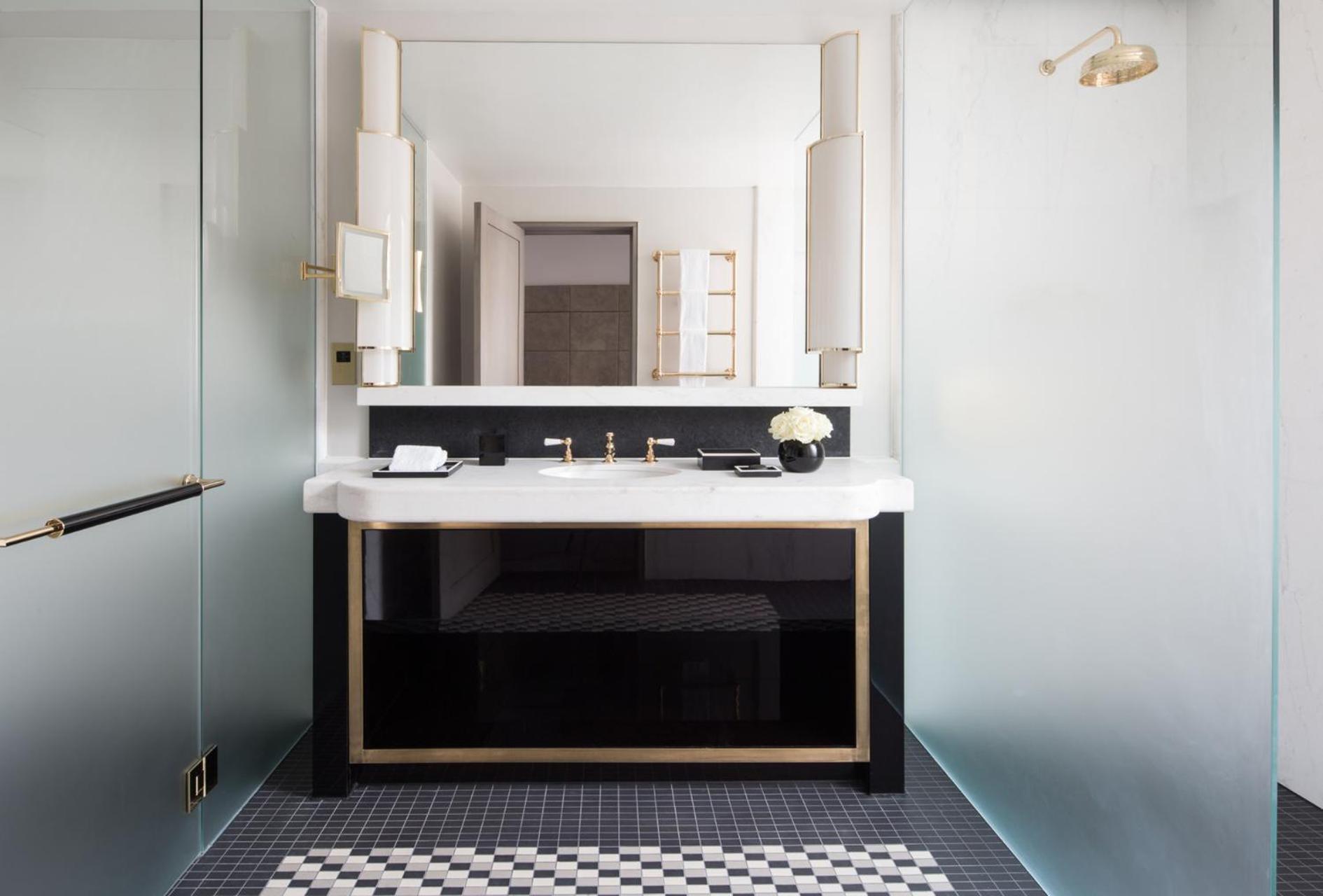 Superior Room king bed,821727377:JPEG