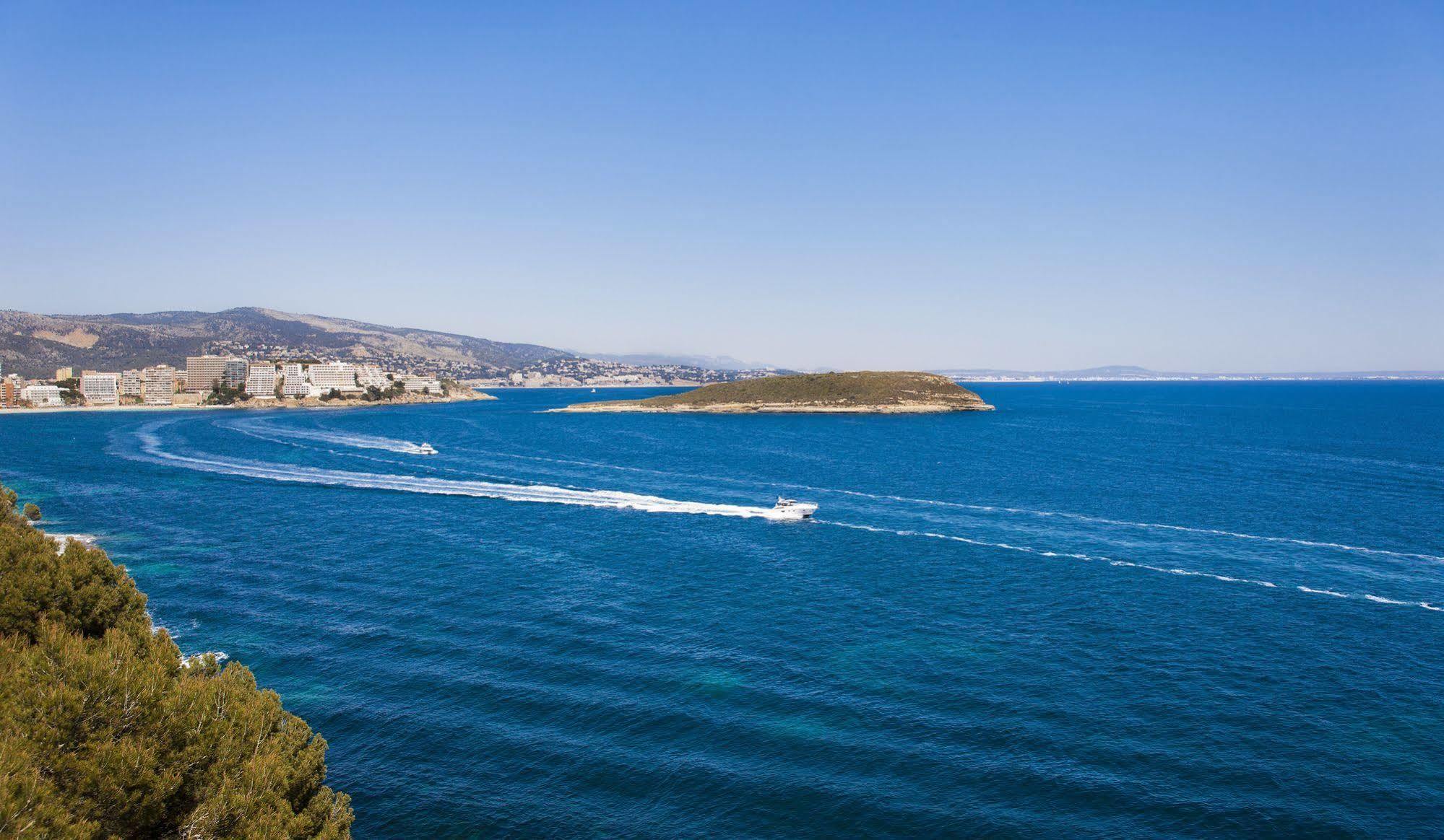 Single Room,760964948:JPEG