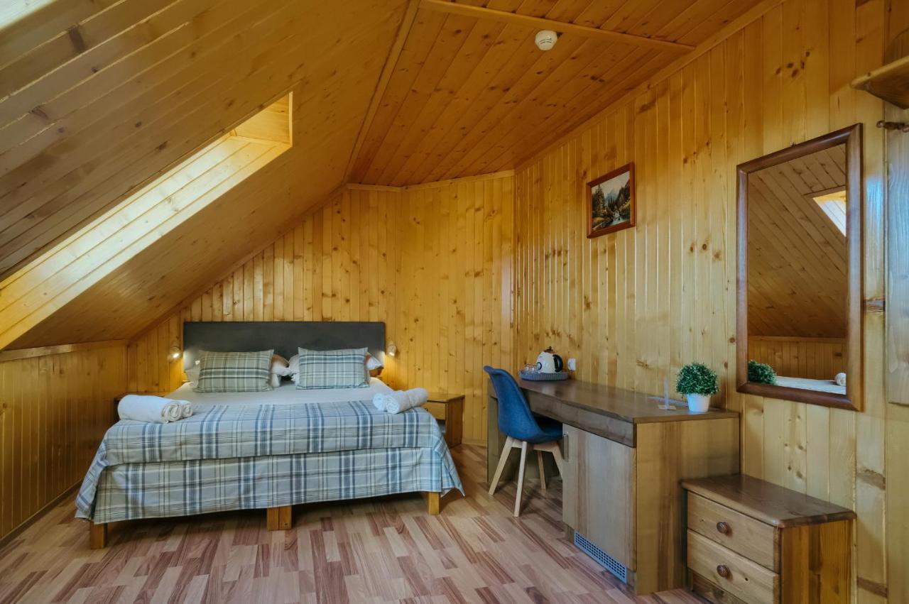 Double Room,733101172:JPEG