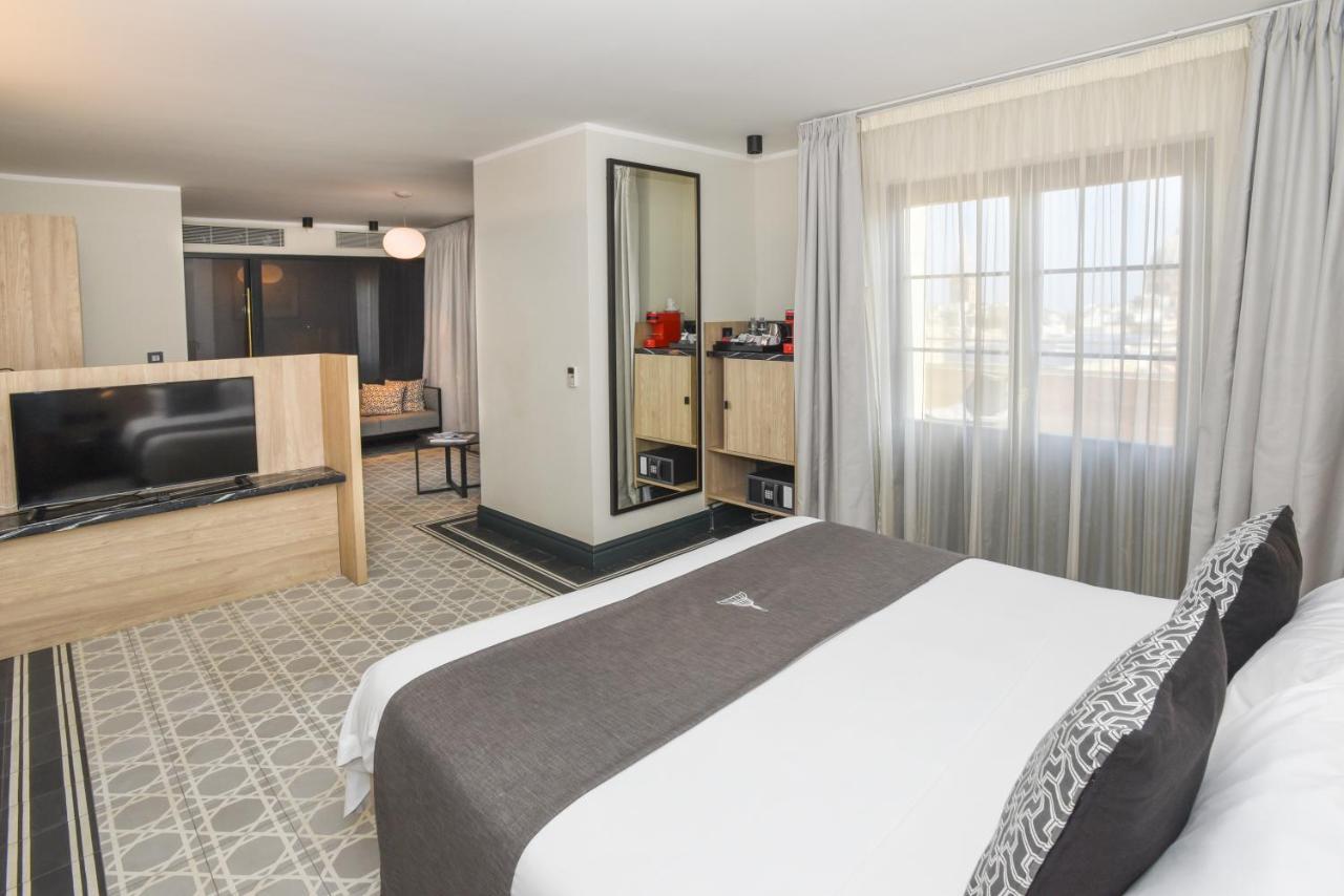 Executive Suite Terrace