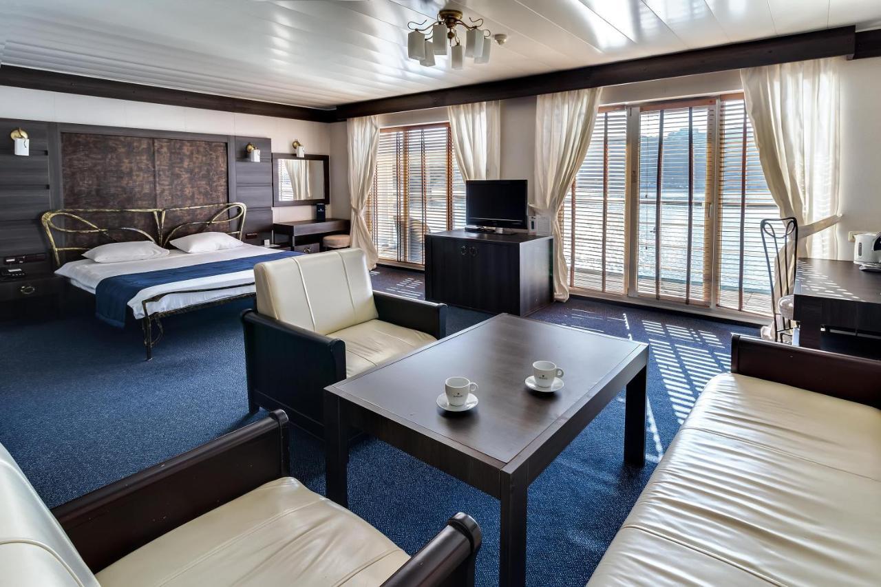 Deluxe Double Room River View