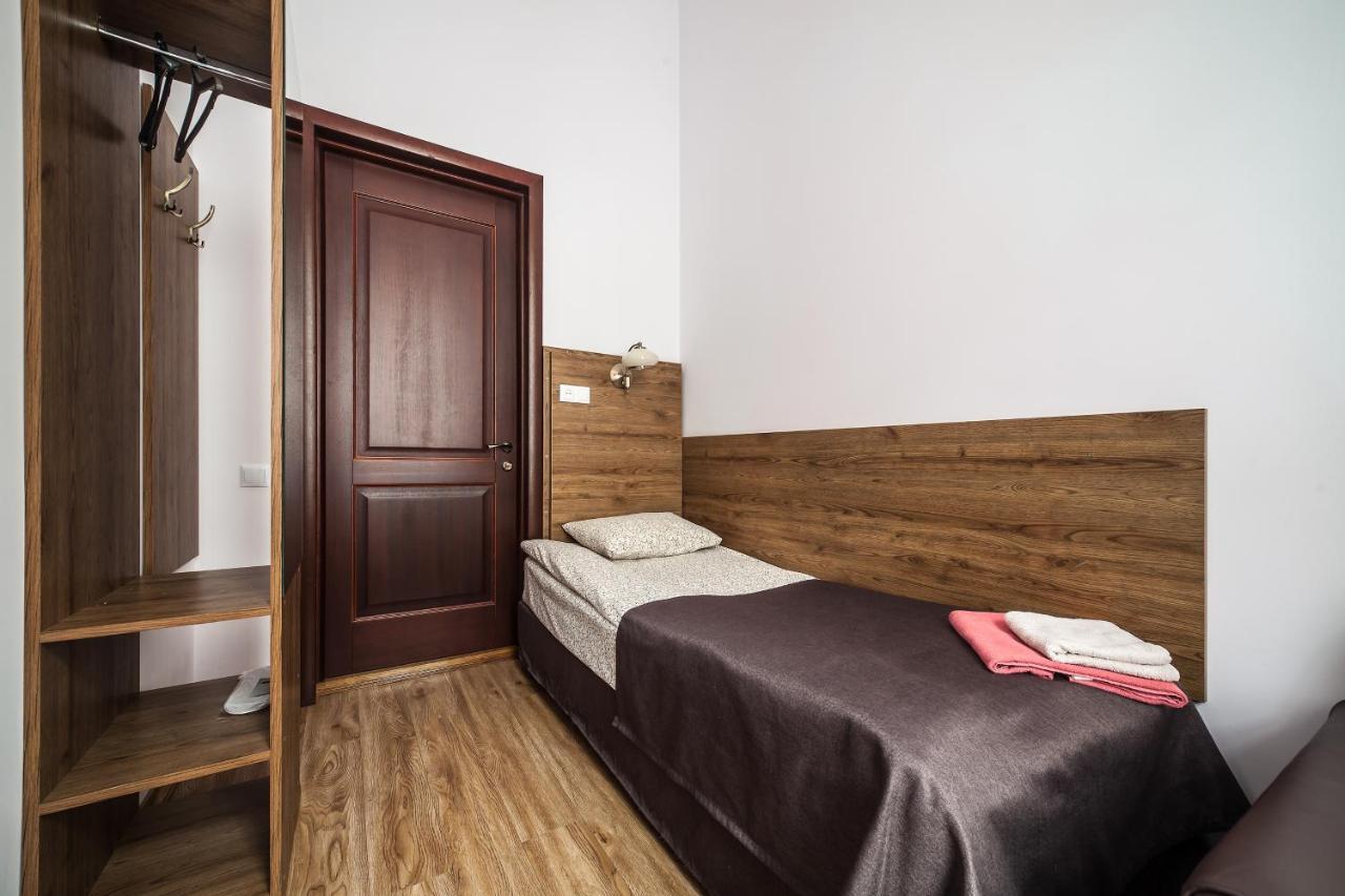 Standard Single Room Shared External Bathroom