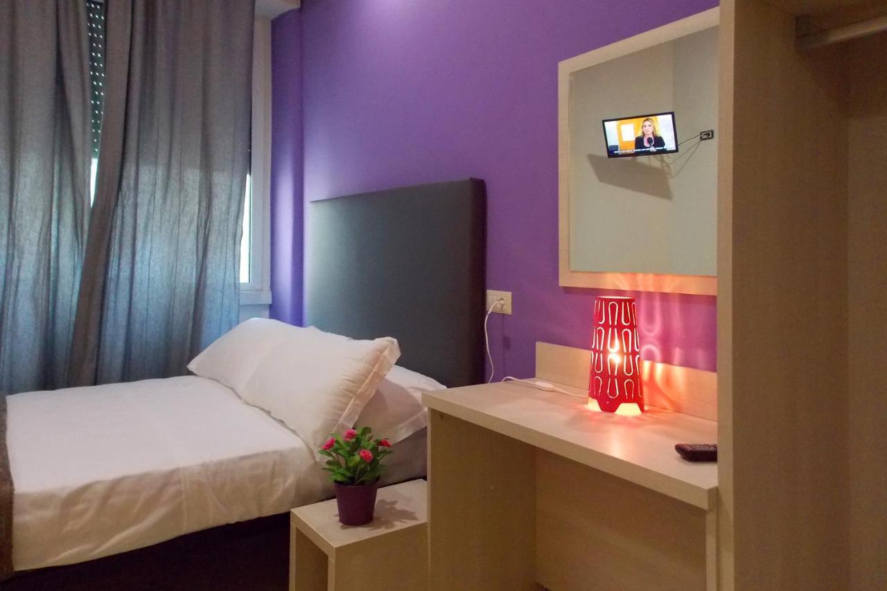 Classic Double Room,749315459:JPEG