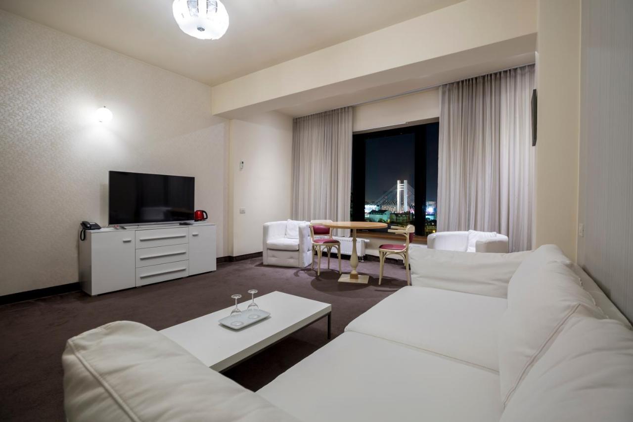 One-Bedroom Suite Spa